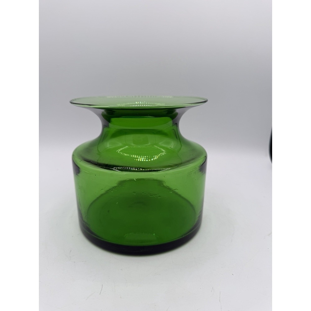💚 Blenko Art Glass Short Round Vase – Green – 6" ✨